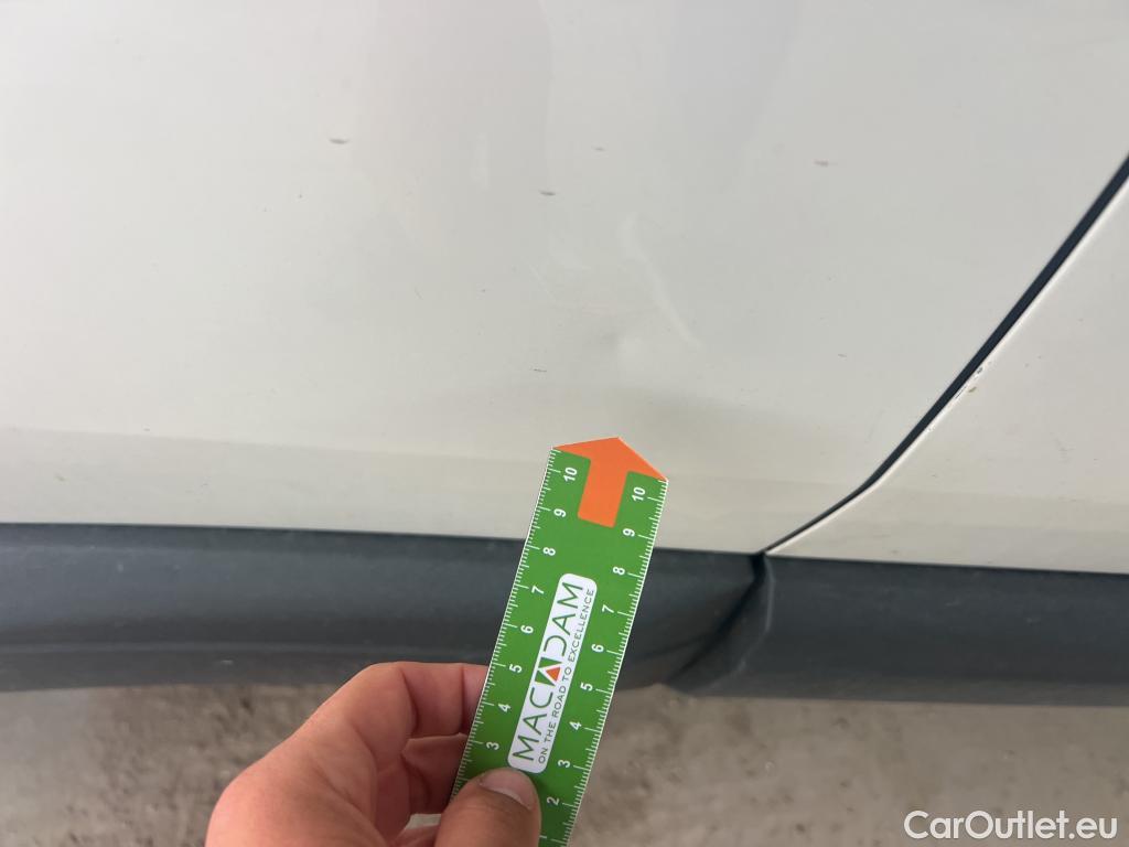  Peugeot  3008 PEUGEOT  / 2020 / 5P / todoterreno 1.2 PureTech 96KW S&S Active Pack EAT8 #6