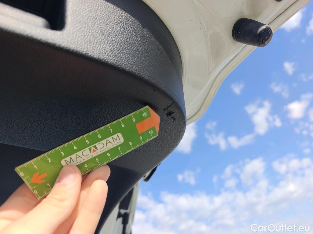  Ford  Kuga FORD  / 2019 / 5P / todoterreno Trend 1.5 EcoBlue 88kW (120CV) #11