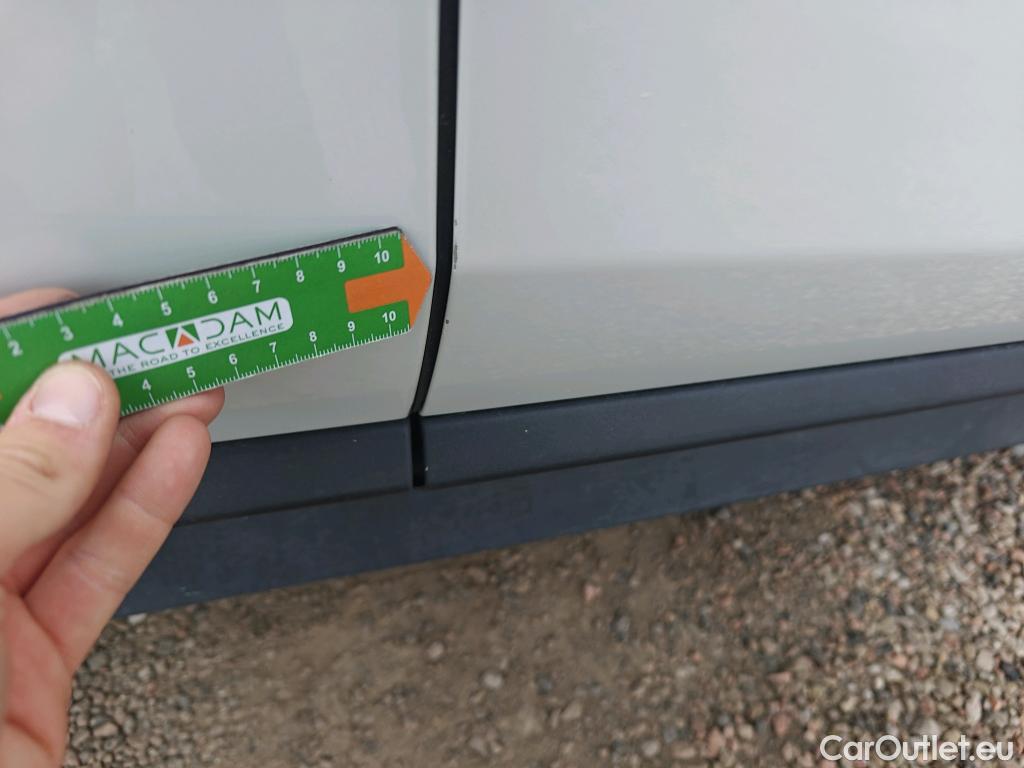  Bmw  X1 BMW  / 2019 / 5P / todoterreno sDrive18dA Corporate (AC4) #9