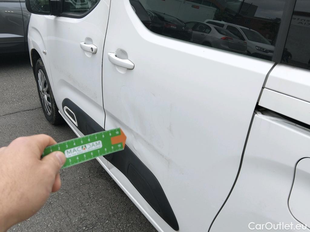  Citroen  Berlingo CITROEN  / 2018 / 5P / monovolumen compacto Talla M BlueHDi 100 S&S FEEL #18