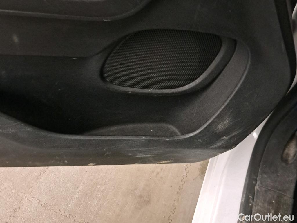  Citroen  Berlingo CITROEN  / 2018 / 4P / monovolumen compacto Talla M BlueHDi 100 LIVE #25
