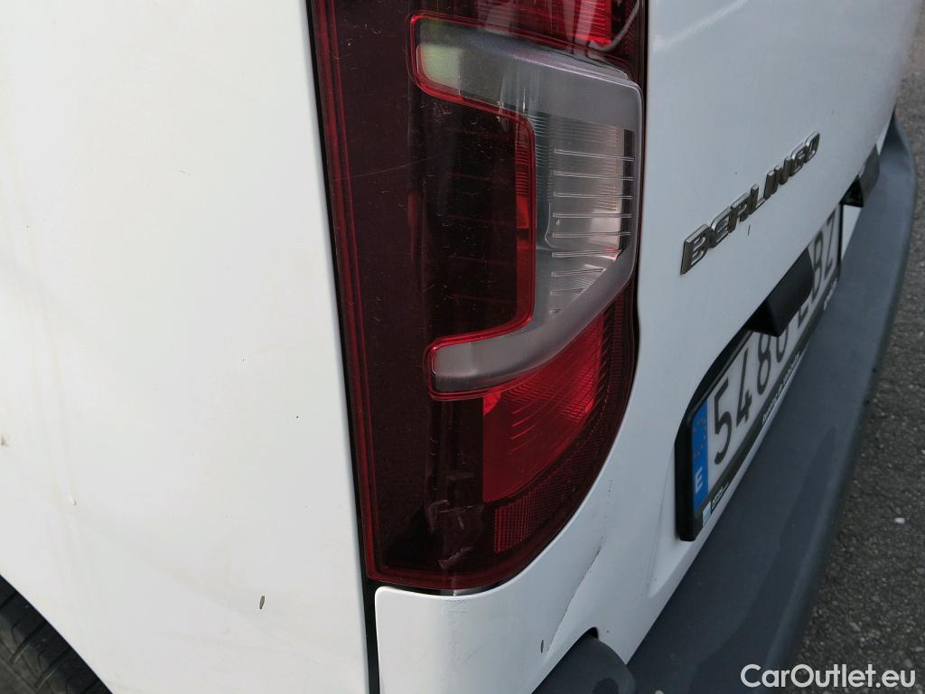  Citroen  Berlingo CITROEN  / 2018 / 4P / monovolumen compacto Talla M BlueHDi 100 LIVE #37