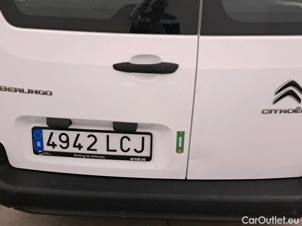  Citroen  Berlingo CITROEN  / 2018 / 4P / monovolumen compacto Talla M BlueHDi 100 LIVE #19