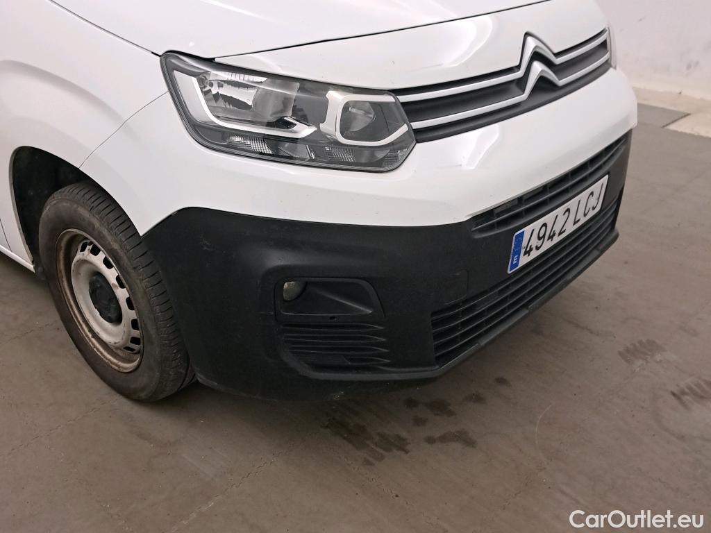  Citroen  Berlingo CITROEN  / 2018 / 4P / monovolumen compacto Talla M BlueHDi 100 LIVE #28