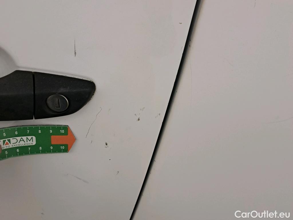  Citroen  Berlingo CITROEN  / 2018 / 4P / monovolumen compacto Talla M BlueHDi 100 LIVE #35