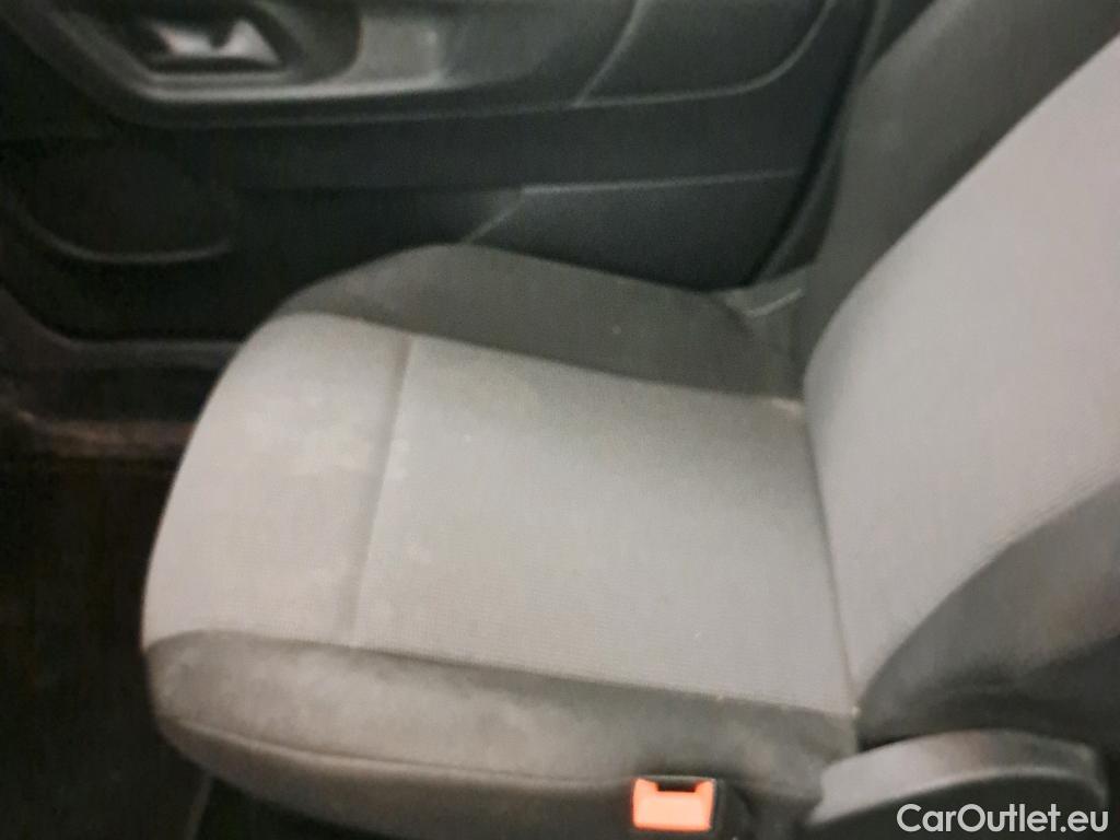  Citroen  Berlingo CITROEN  / 2018 / 4P / monovolumen compacto Talla M BlueHDi 100 LIVE #24