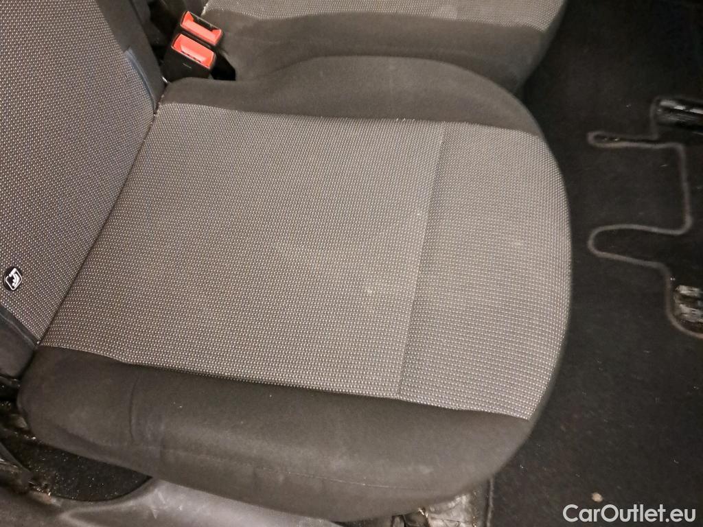  Citroen  Berlingo CITROEN  / 2018 / 4P / monovolumen compacto Talla M BlueHDi 100 LIVE #26