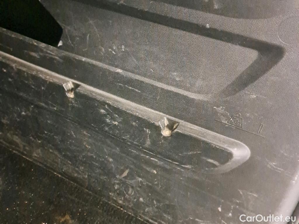  Citroen  Berlingo CITROEN  / 2018 / 4P / monovolumen compacto Talla M BlueHDi 100 LIVE #6