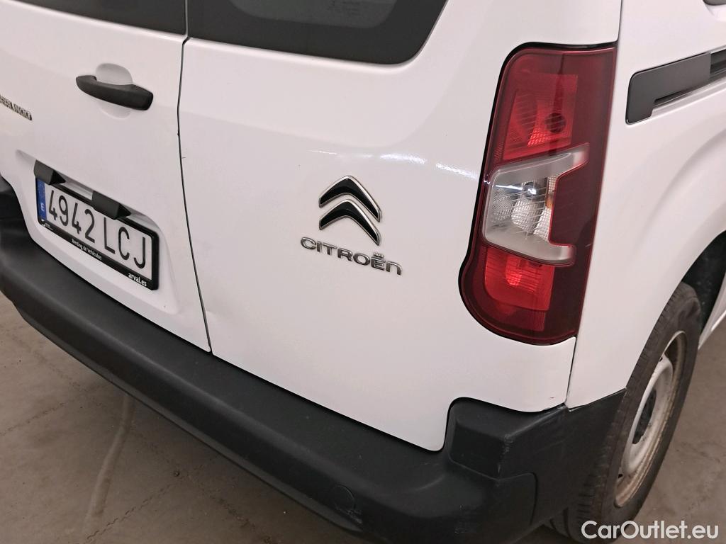  Citroen  Berlingo CITROEN  / 2018 / 4P / monovolumen compacto Talla M BlueHDi 100 LIVE #16