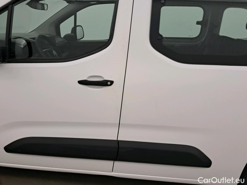  Citroen  Berlingo CITROEN  / 2018 / 4P / monovolumen compacto Talla M BlueHDi 100 LIVE #34