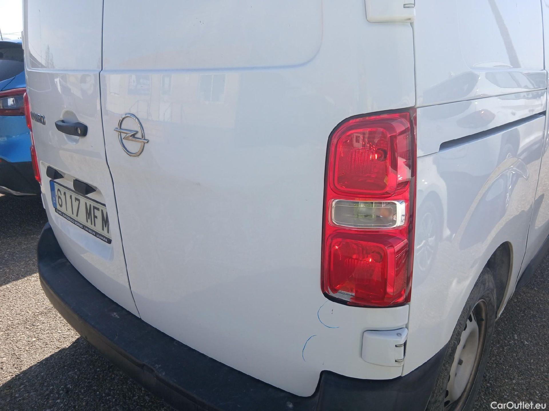  Opel  Vivaro OPEL  / 2019 / 4P / furgón 1.5 Diésel 88kW (120CV) M Std Express #27