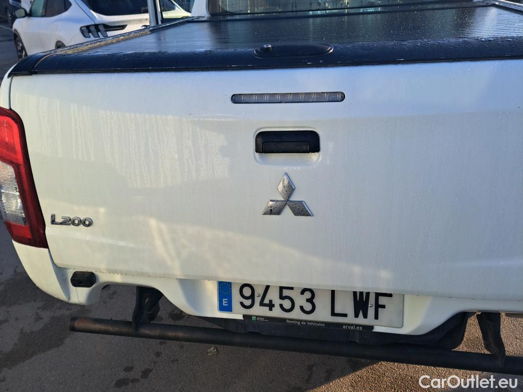  Mitsubishi  L200 MITSUBISHI  / 2019 / 4P / pickup doble cabina D/C 220 DI-D M-Pro #11
