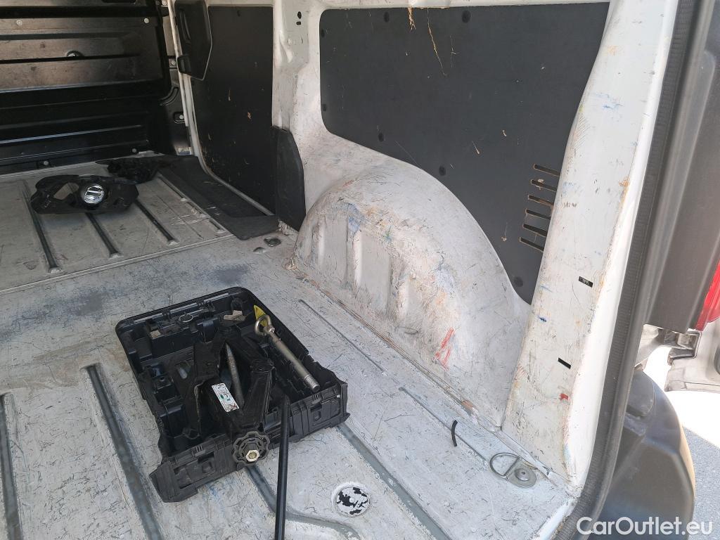  Opel  Vivaro OPEL  / 2019 / 4P / furgón 1.5 Diésel 74kW (100CV) M Std Express (AC) #3