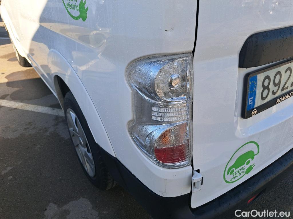  Nissan  NV200 NISSAN e- / 2009 / 4P / furgón Furgón 4p 40 kWh PROFESIONAL #16