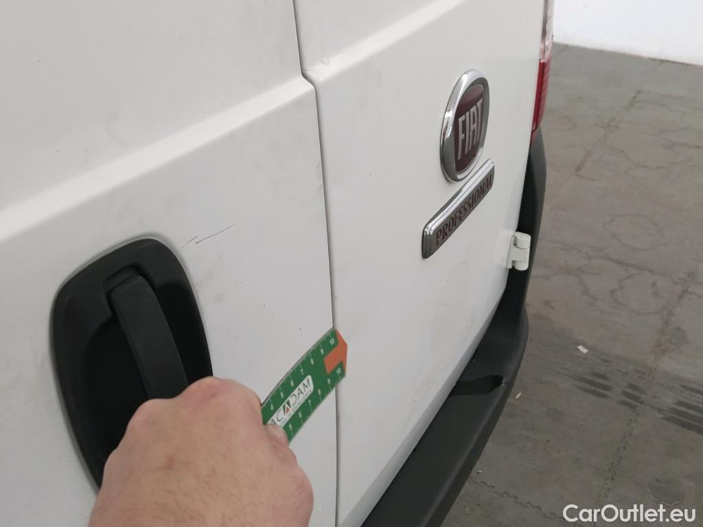  Fiat  Fiorino FIAT  / 2016 / 3P / furgón derivado de turismo Cargo Base 1.3 Mjet 59kW (80CV) E6 #11