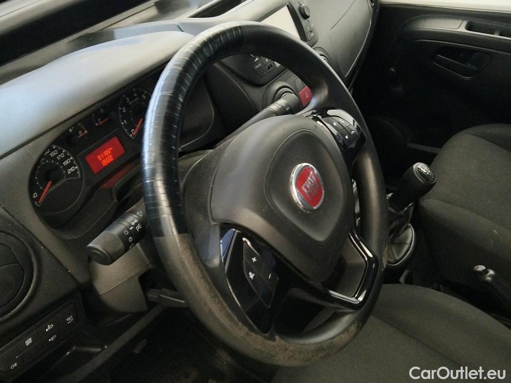  Fiat  Fiorino FIAT  / 2016 / 3P / furgón derivado de turismo Cargo Base 1.3 Mjet 59kW (80CV) E6 #26