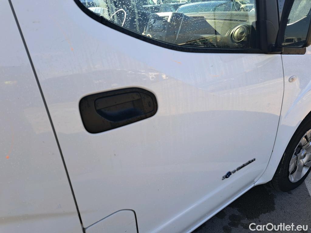  Nissan  NV200 NISSAN e- / 2009 / 4P / furgón Furgón 4p 40 kWh PROFESIONAL #21