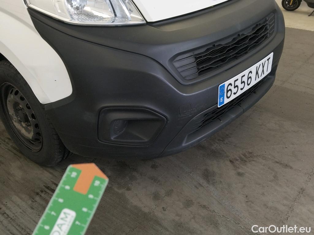  Fiat  Fiorino FIAT  / 2016 / 3P / furgón derivado de turismo Cargo Base 1.3 Mjet 59kW (80CV) E6 #25