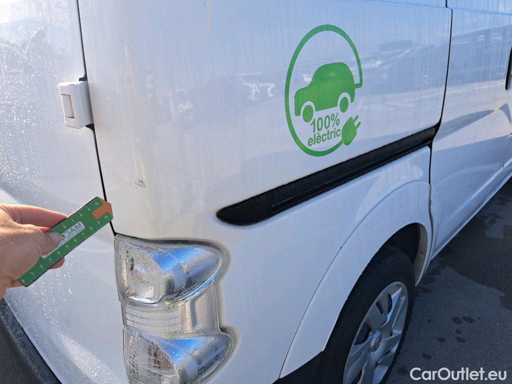  Nissan  NV200 NISSAN e- / 2009 / 4P / furgón Furgón 4p 40 kWh PROFESIONAL #27