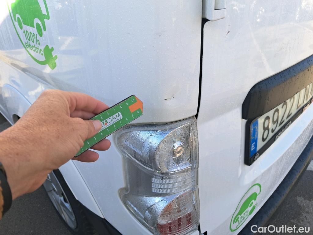  Nissan  NV200 NISSAN e- / 2009 / 4P / furgón Furgón 4p 40 kWh PROFESIONAL #8
