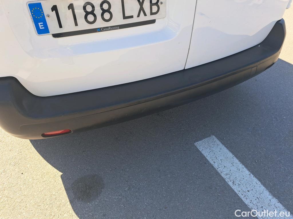  Opel  Vivaro OPEL  / 2019 / 4P / furgón 1.5 Diésel 74kW (100CV) M Std Express (AC) #34