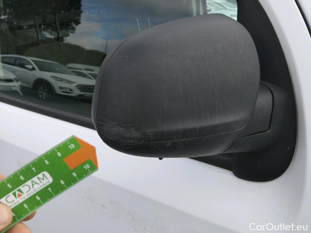  Renault  Kangoo RENAULT  Furgón/2013/4P/furgón derivado de turismo Maxi 2p Blue dCi 70 kW (95CV) #40