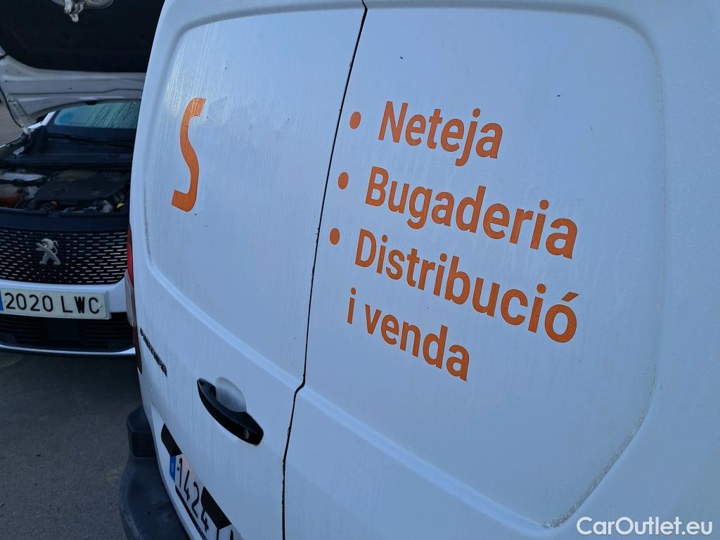  Peugeot  Partner PEUGEOT  / 2018 / 3P / furgón derivado de turismo Pro Standard 600kg BlueHDi 73kW (AC) #33