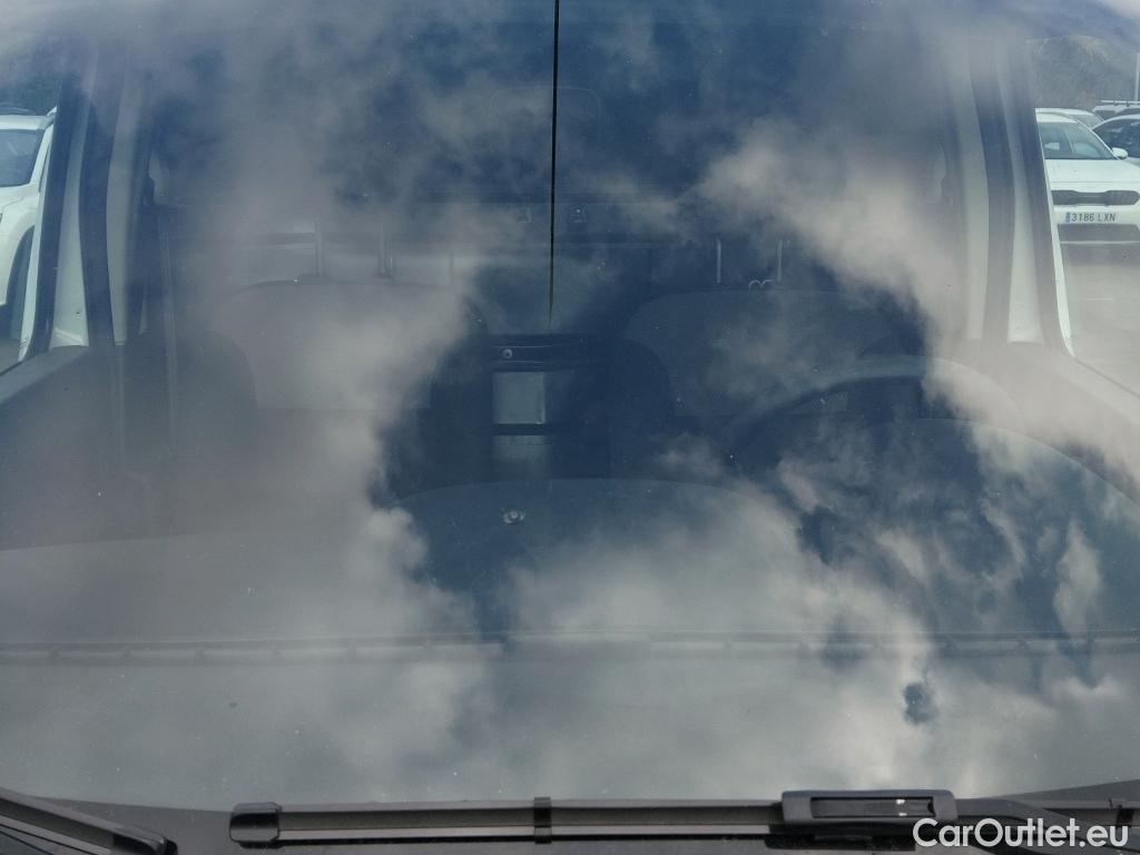  Renault  Kangoo RENAULT  Furgón/2013/4P/furgón derivado de turismo Maxi 2p Blue dCi 70 kW (95CV) #23
