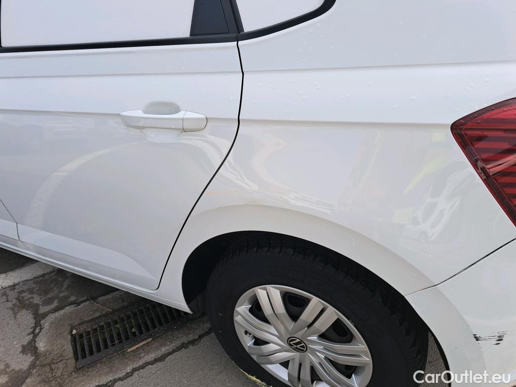  Volkswagen  Polo VOLKSWAGEN  / 2017 / 5P / berlina con portón Edition 1.0 59kW (80CV) #7