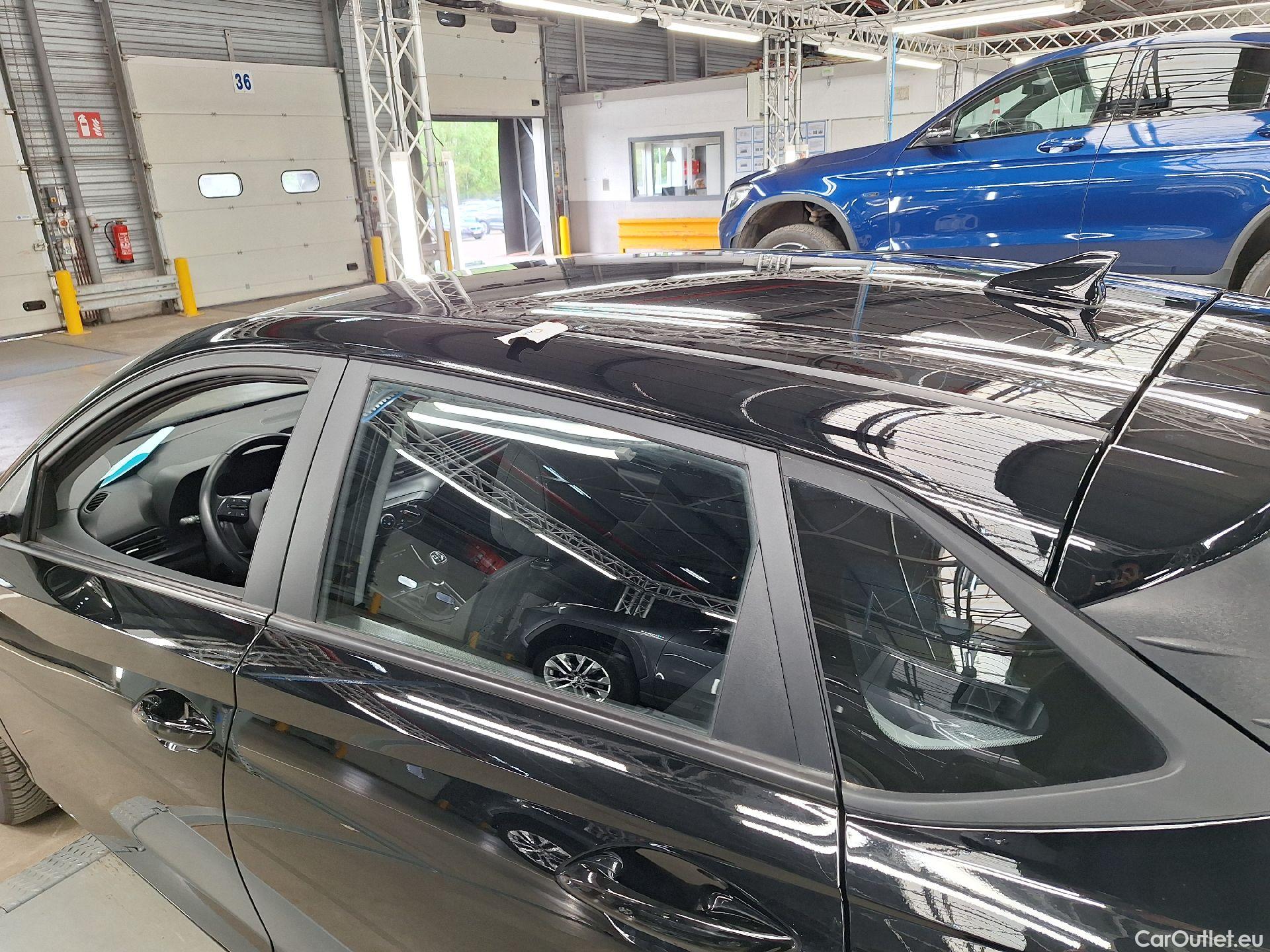  Hyundai  i20 Hyundai,  '20, Hyundai  1.0 T-GDi 74kW Twist 5d #3
