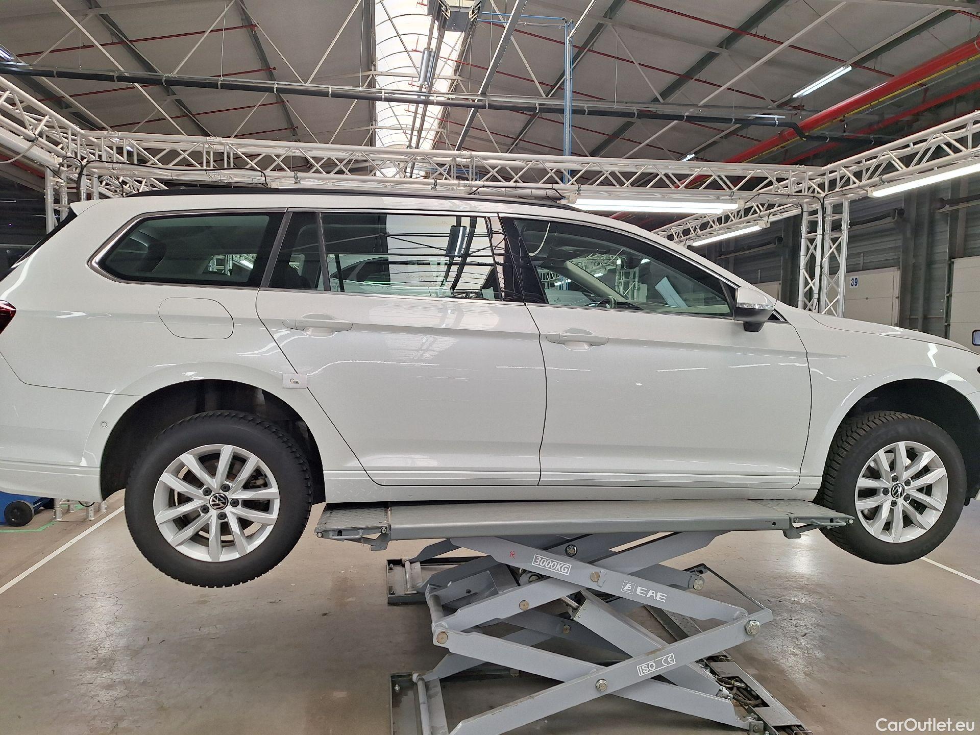  Volkswagen  Passat VW,  Variant FL'19, Volkswagen  Variant 2.0 TDI 90kW DSG Style B #18