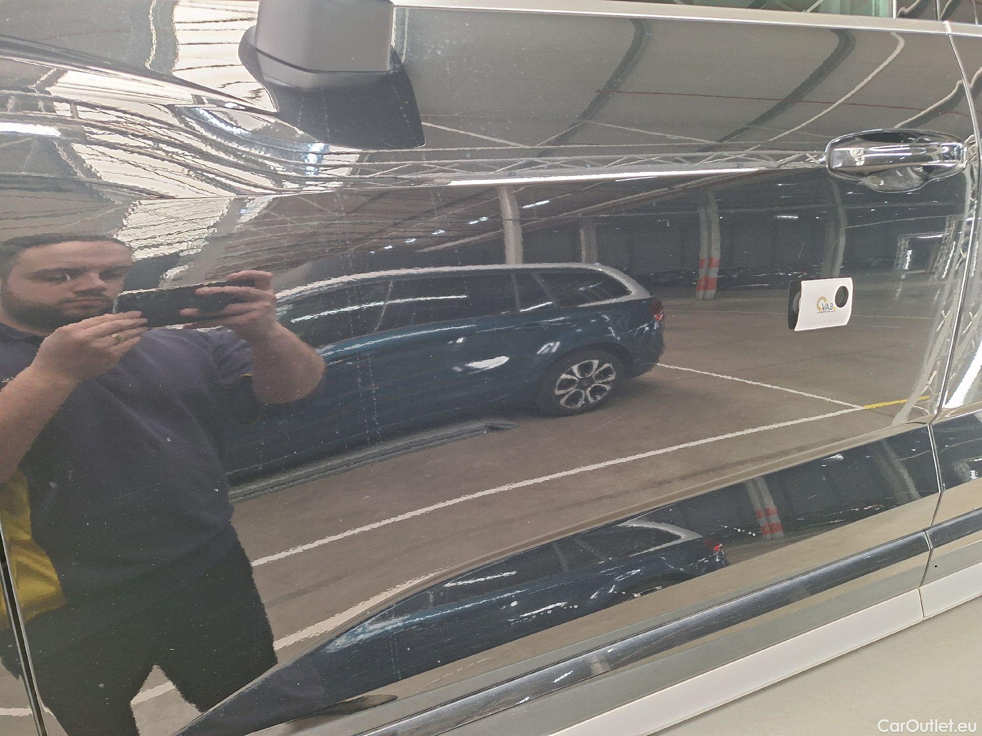  Audi  Q3 Audi,  SB '19 PHEV, Audi  Sportback 45 TFSI e S tronic S Line 5d #27