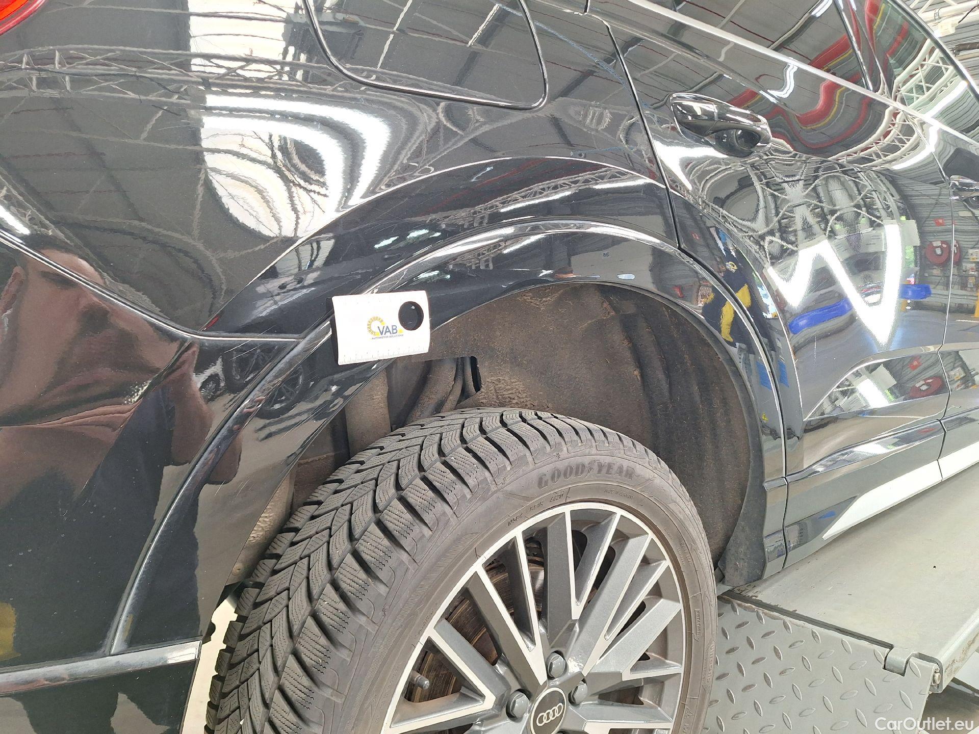  Audi  Q3 Audi,  SB '19 PHEV, Audi  Sportback 45 TFSI e S tronic S Line 5d #34