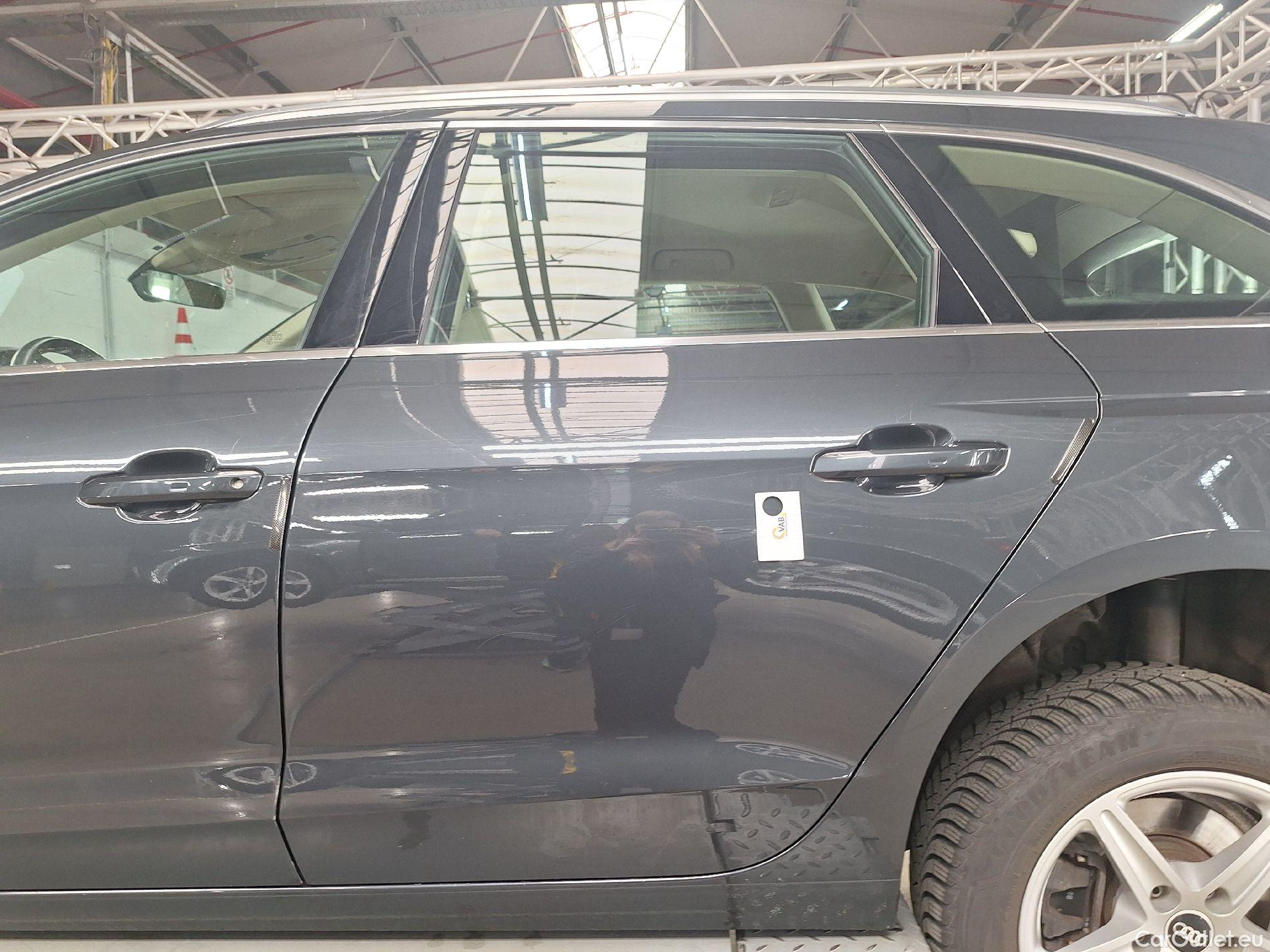  Audi  A4 Audi,  Avant FL'19, Audi  Avant 2.0 30 TDi 100kW S tronic Business E #54