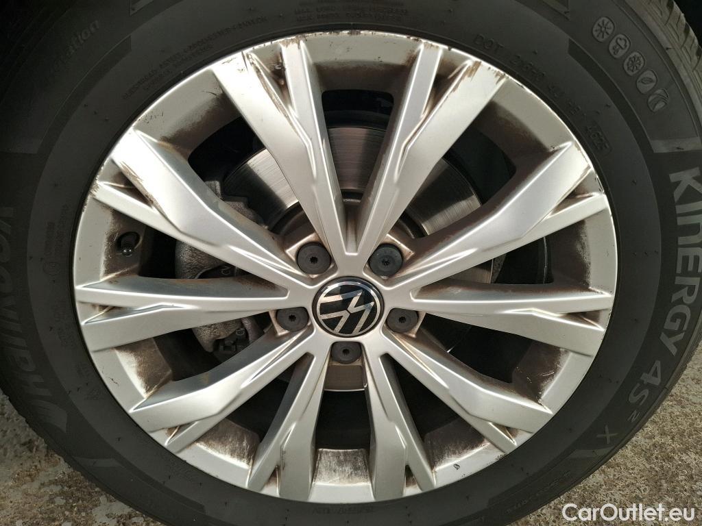  Volkswagen  Tiguan VOLKSWAGEN  5p SUV 1.5 TSI 150 EVO DSG7 Confortline #6