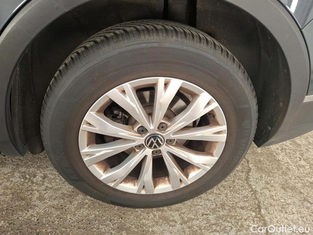  Volkswagen  Tiguan VOLKSWAGEN  5p SUV 1.5 TSI 150 EVO DSG7 Confortline #10