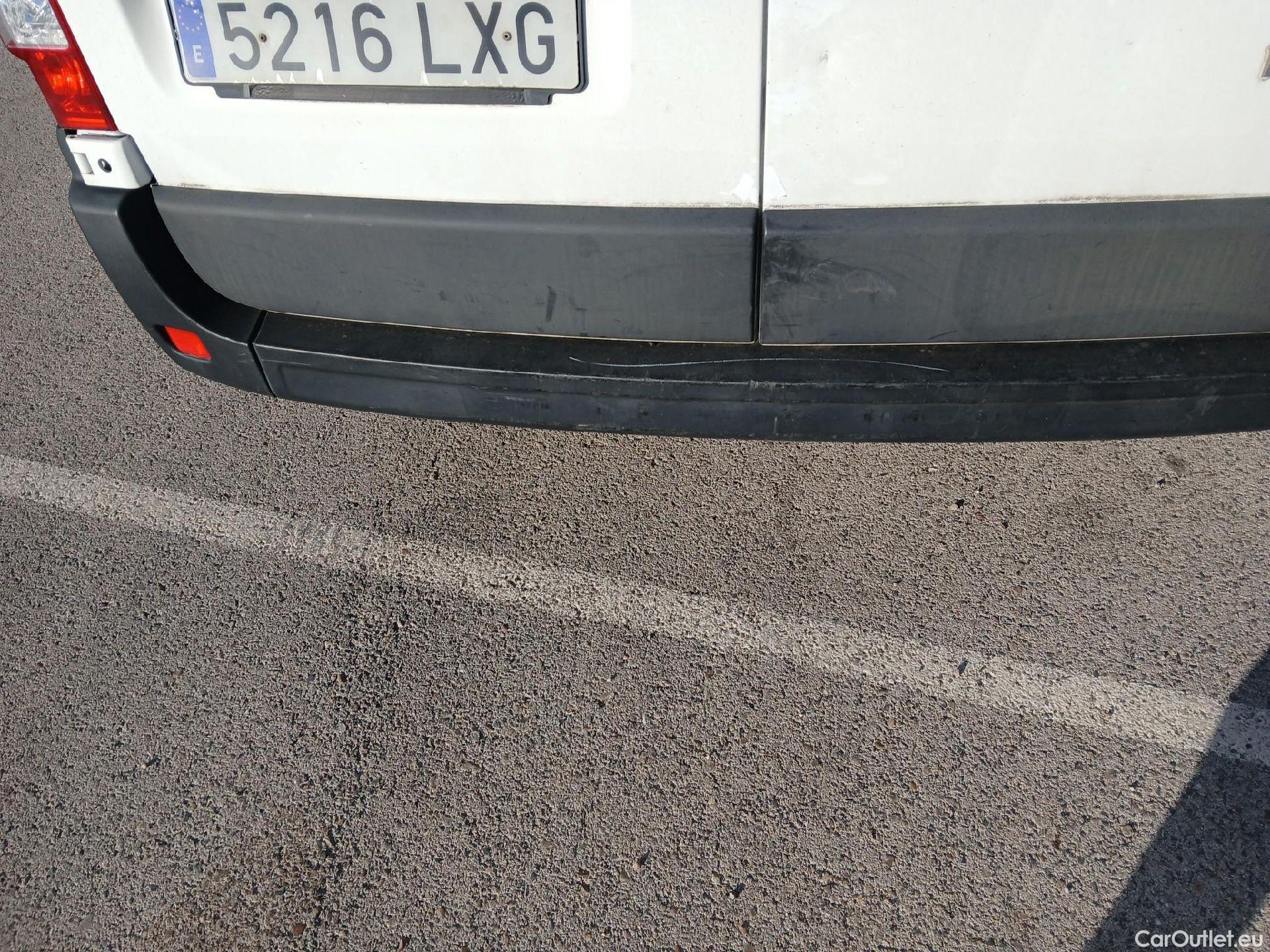  Renault  Master RENAULT  / 2019 / 4P / furgón Furgón T L1H1 3500 Bl dCi 99W (135CV) #21