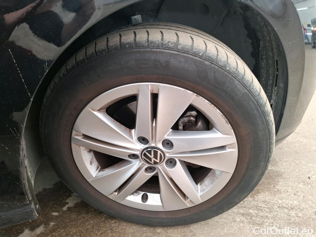  Volkswagen  Golf  VOLKSWAGEN / 2020 / 5P / Berline 2.0 TDI SCR 115 DSG7 Life Busi #20