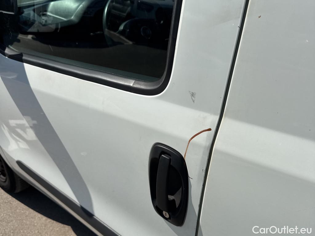  Fiat  Doblo FIAT Doblò Cargo/2015/3P/furgón derivado de turismo Cargo Base 1.6 Mjet 66kW (90CV) #11