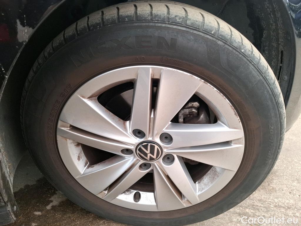  Volkswagen  Golf  VOLKSWAGEN / 2020 / 5P / Berline 2.0 TDI SCR 115 DSG7 Life Busi #21