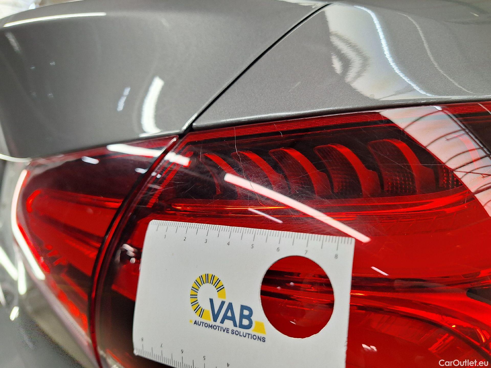  Mercedes  A-Klasse Mercedes, A-Class Berline '18, Mercedes-Benz  Limousine A 180d Business S #21