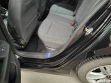  Volkswagen  Golf  Volkswagen VIII 1.5 TSI Life 5d #37