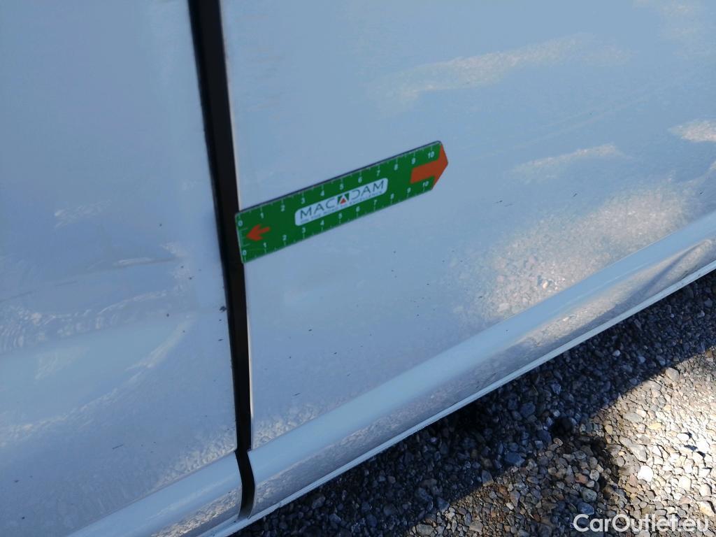  Land Rover  Discovery VOLKSWAGEN Transporter / 2020 / 4P / furgón Furgón Corto TN 2.0 TDI 110kW 4MO #28