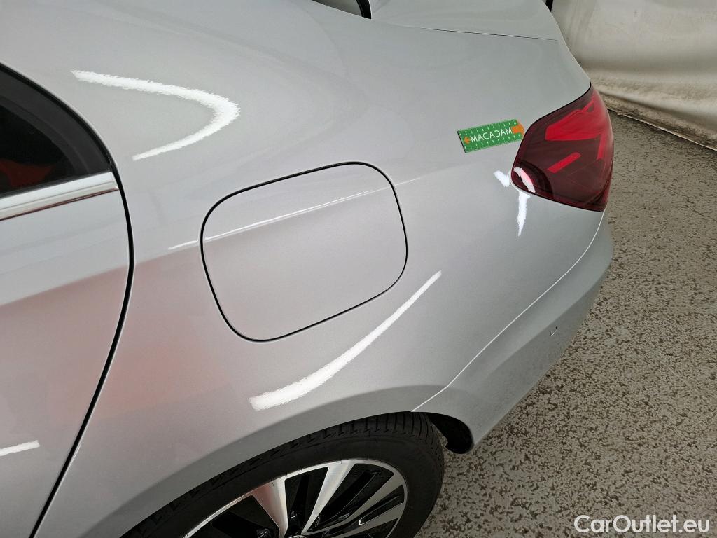  Mercedes  A-Klasse MERCEDES-BENZ Classe A Berline / 2018 / 4P / Berline A 180 d Business Line 8G-DCT #1