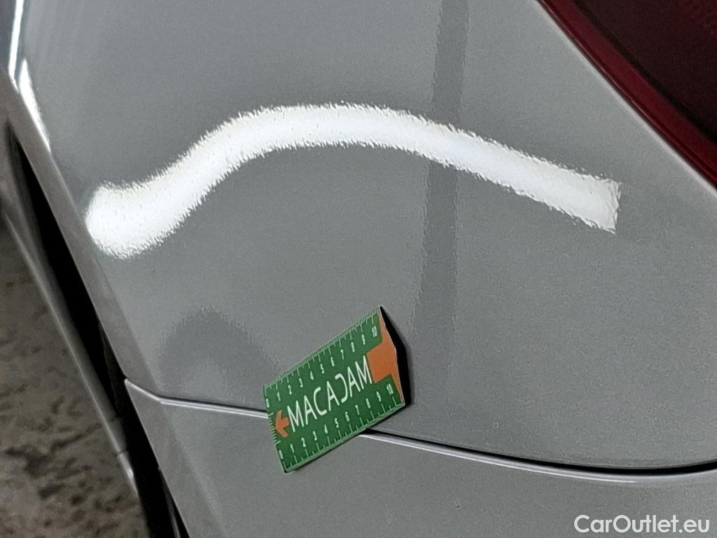  Mercedes  A-Klasse MERCEDES-BENZ Classe A Berline / 2018 / 4P / Berline A 180 d Business Line 8G-DCT #4