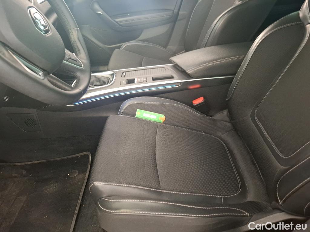  Renault  Megane  IV Estate Techno 1.5 dCi 115CV BVA7 E6d #23
