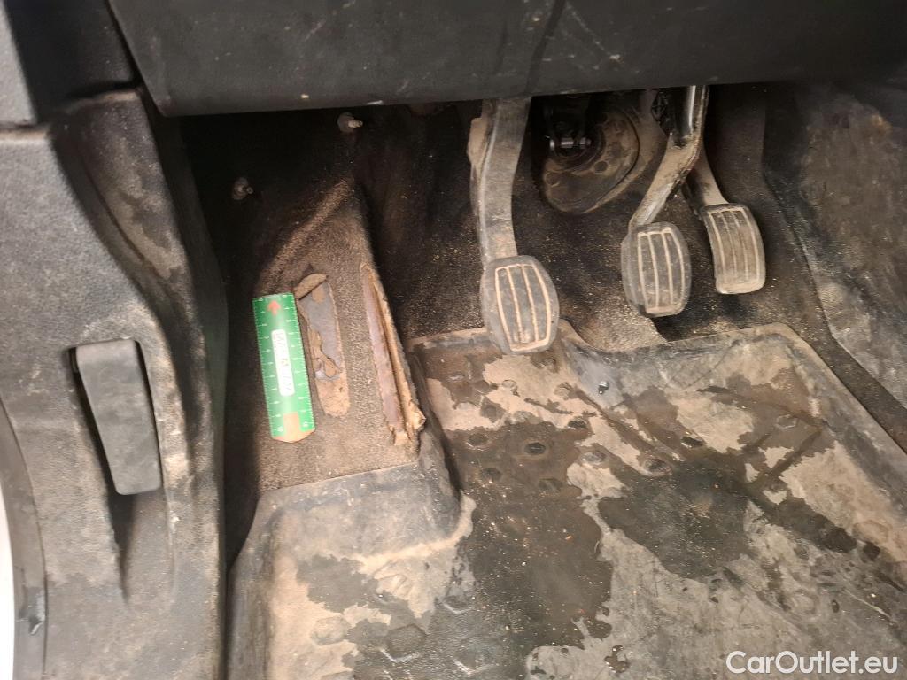  Citroen  Berlingo  Fourgon Control M 650 1.2 PureTech 110CV BVM6 E6d #37