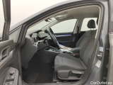  Volkswagen  Golf  Volkswagen VIII 1.0 eTSI 81kW Life DSG 5d #3