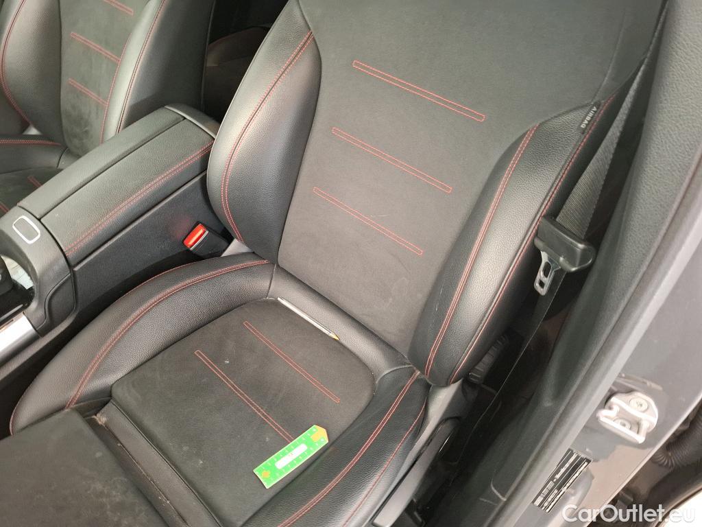  Mercedes  GLA MERCEDES-BENZ  / 2020 / 5P / SUV 2.0  200 D AMG LINE DCT #17