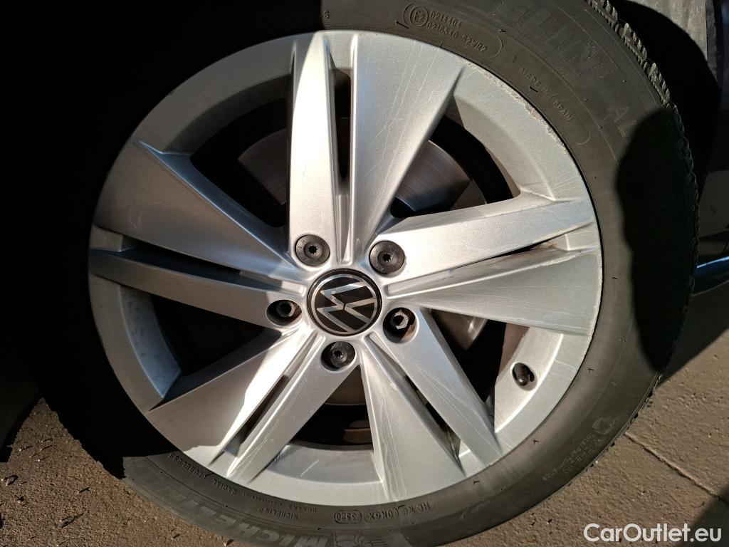  Volkswagen  Golf  VOLKSWAGEN SW / 2020 / 5P / Break 2.0 TDI SCR 150 DSG7 Life Business #31